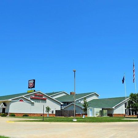 Russell Fossil Creek Hotel & Suites מראה חיצוני תמונה