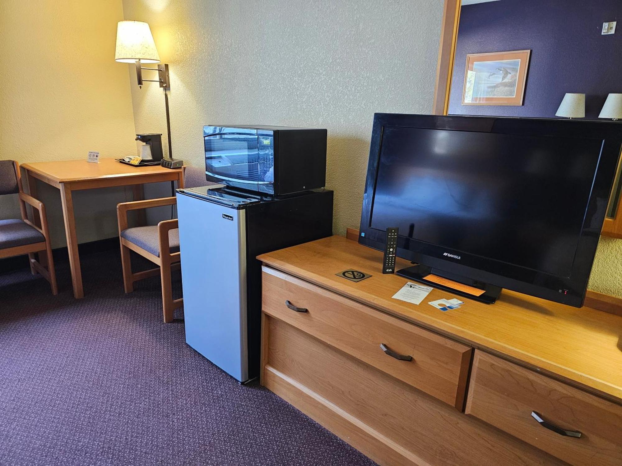 Russell Fossil Creek Hotel & Suites מראה חיצוני תמונה