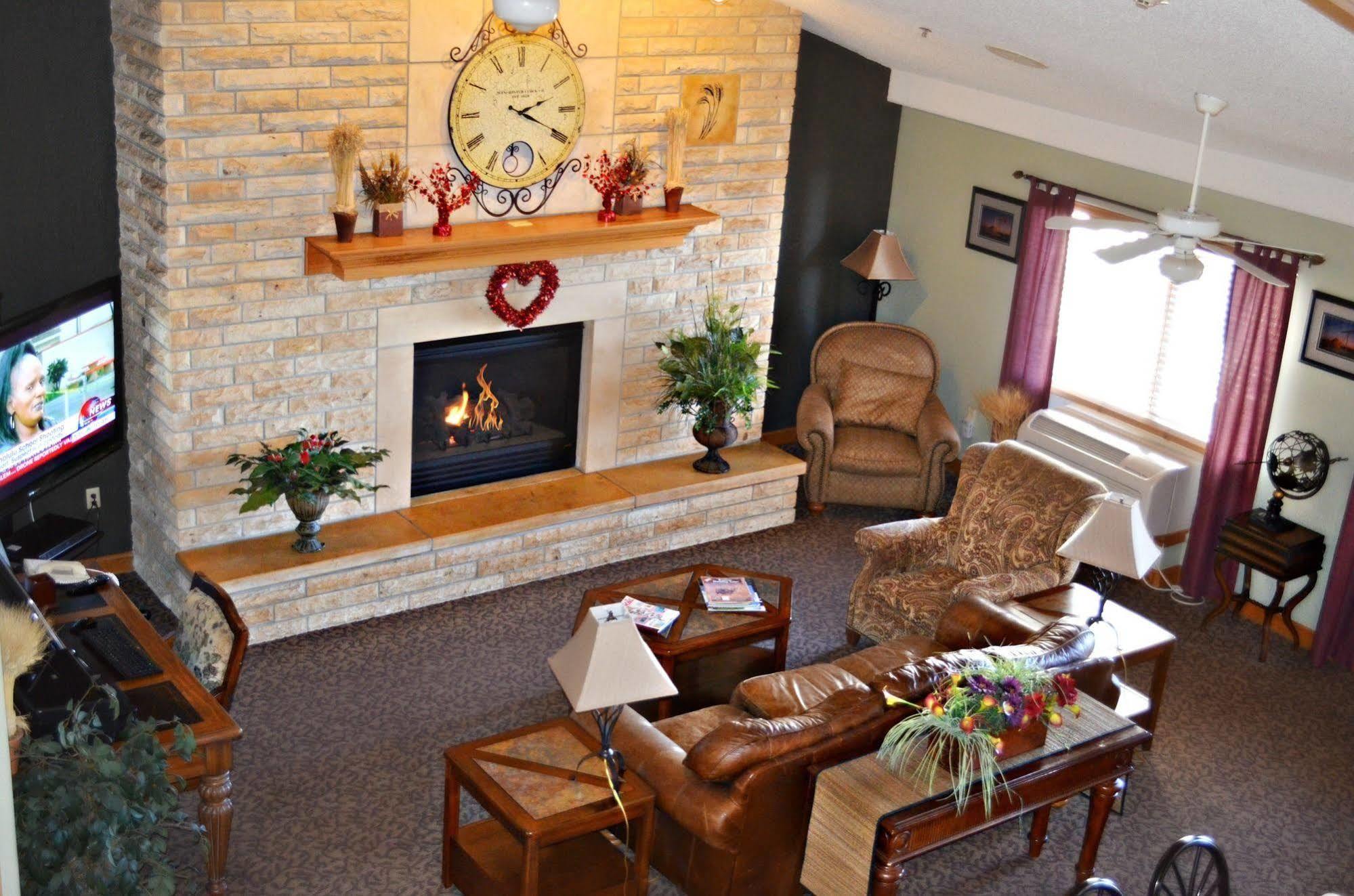 Russell Fossil Creek Hotel & Suites מראה חיצוני תמונה